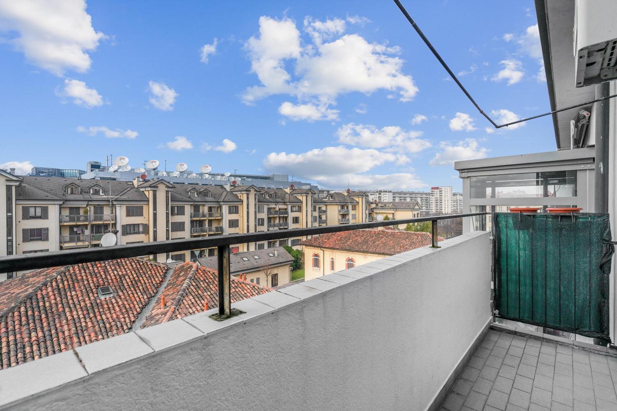 Rog27-Large Apartment With Transport Close To Home- Милан Экстерьер фото